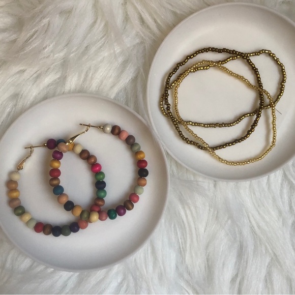 Colorful beaded hoop earrings and three gold beaded bracelets - Picture 1 of 6